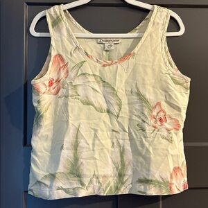 100% Silk tank top 2 inch wide sleeves with hibiscus flower and leaves design